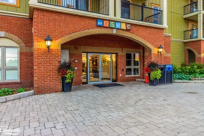 190 JOZO WEIDER Boulevard 225, Blue Mountains, ON L9Y 0V2