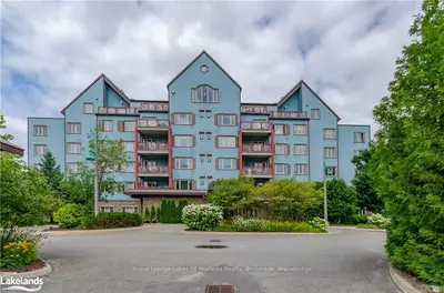 130 STEAMSHIP BAY Road 401, Gravenhurst, ON P1P 1Z9