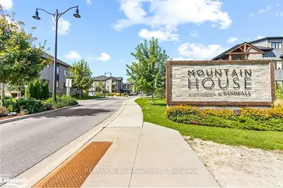 21 BECKWITH Lane 205, Blue Mountains, ON L9Y 3B6