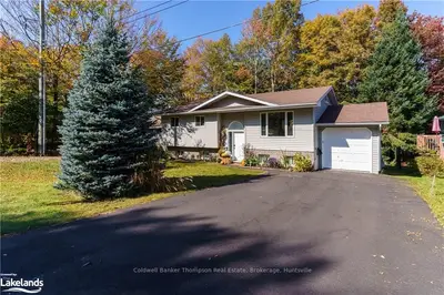 3 GOODWIN Drive, Huntsville, ON P1H 1V2