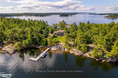 16 ISLAND 1680, Georgian Bay, ON, P0E 1E0