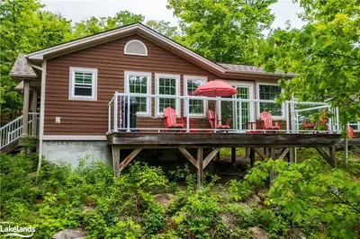 1052 RAT BAY Road 117-10, Lake of Bays, ON P1H 2J6