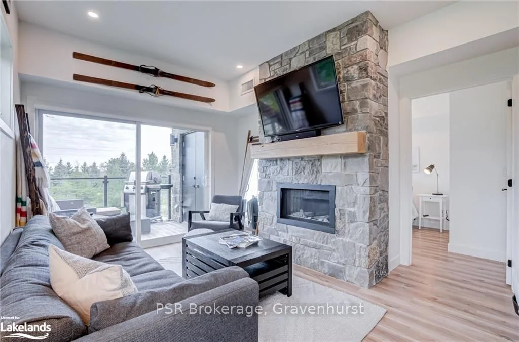 10 Beckwith Lane 207, Blue Mountains, On L9y 0a4