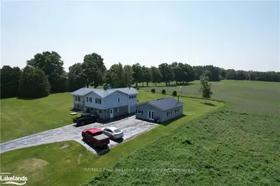 38999 AMBERLEY Line, North Huron, ON N0G 2W0