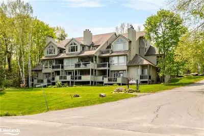231 Grandview Hilltop Drive, Huntsville, ON P1H 1J5