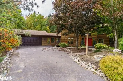 49 GLENWOOD Drive, Huntsville, ON P1H 1B6