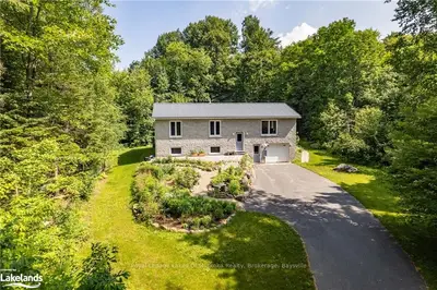 1703 ECHO LAKE Road, Lake of Bays, ON P0B 1A0
