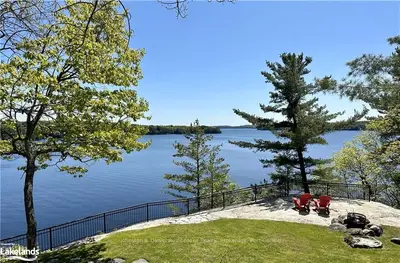 26 KING Street, Seguin, ON P0C 1J0