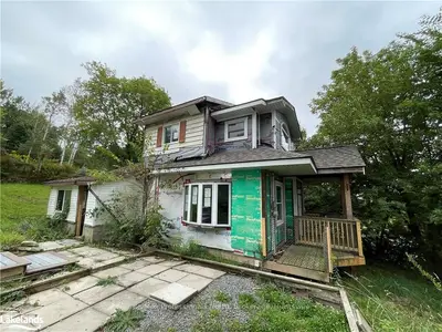 47 FERGUSON Road, Huntsville, ON P1H 1X7