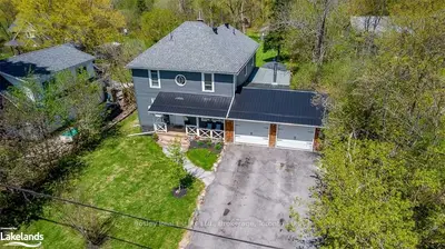 348 AIRPORT Road W, Huntsville, ON P1H 1Y7