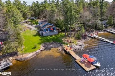 198 Lavalley Way, Georgian Bay, ON P0E 1E0