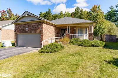 12 KIRBY'S Way, Huntsville, ON P1H 2M5