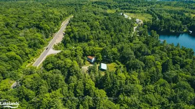 1527 Brackenrig Road, Muskoka Lakes, ON P0B 1J0