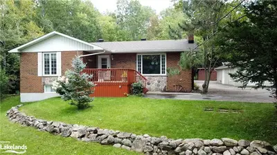 1639 HWY 94, East Ferris, ON, P0H 1H0