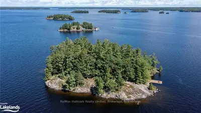 1 BALDROCK ISLAND (ISLAND 4LM), Gravenhurst, ON, P1P 1R1