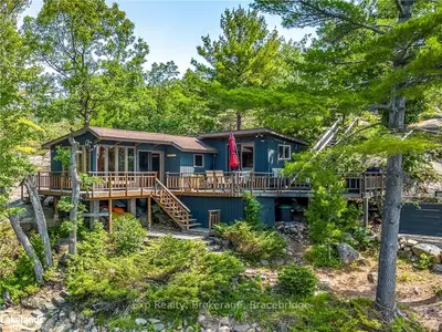 1518 1040 GEORGIAN BAY, Georgian Bay, ON, P0E 1E0