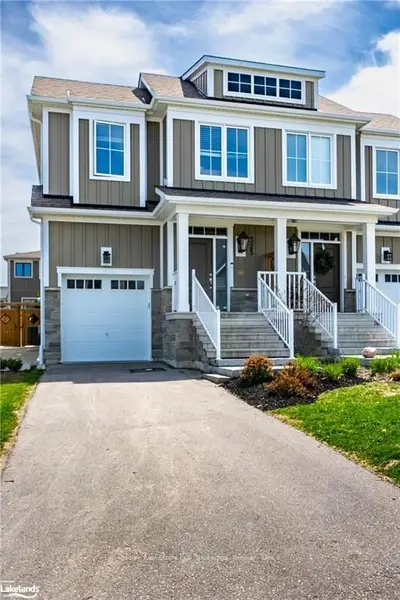 325 YELLOW BIRCH Crescent, Blue Mountains, ON L9Y 0Y5