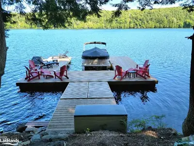 1082 CARL FISHER Drive, Lake of Bays, ON P1H 2J6