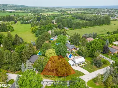 242 BRUCE Street S, Blue Mountains, ON N0H 2P0