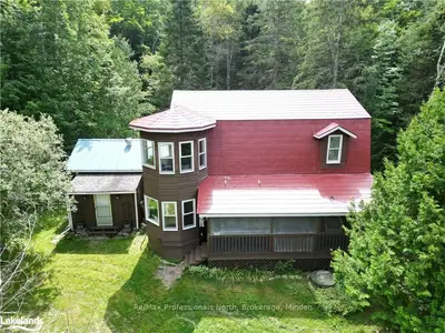 1260 SOUTH WILBERFORCE Road, Highlands East, ON K0L 3C0