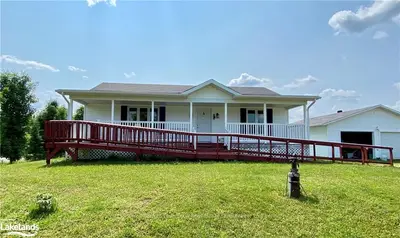 6 BROWN Drive, Parry Sound Remote Area, ON P0H 1S0