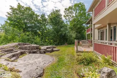 2011 GRANDVIEW FOREST GLEN Drive, Huntsville, ON P1H 2J5