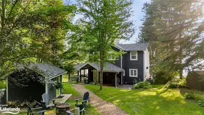 1036 HILL Road, Muskoka Lakes, ON P0C 1M0