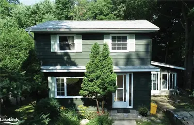 64 WEST Street S, Huntsville, ON P1H 1P8