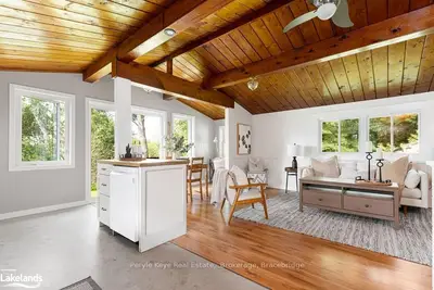 336 WELLINGTON Street N, Bracebridge, ON P1L 1B6