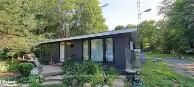108 GROEGER Road, Huntsville, ON P1H 2J4