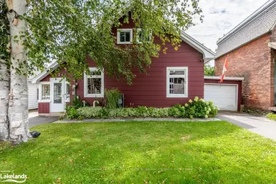 25 HIGH Street, Huntsville, ON P1H 1N9