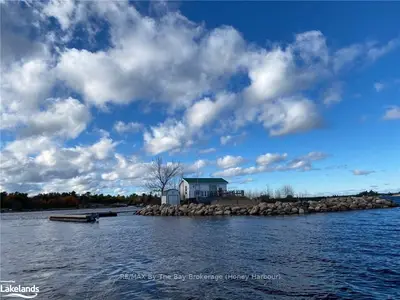 2 Island 1420, Georgian Bay, ON, P0E 1E0