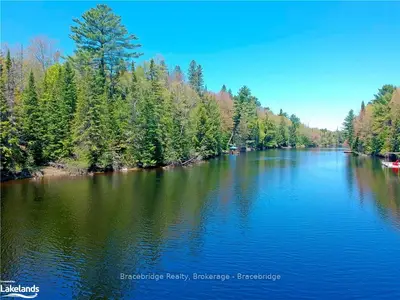 165 HIAWATHA Drive, Huntsville, ON P0B 1L0