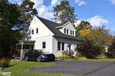 320 MANITOBA Street, Bracebridge, ON P1L 2C9