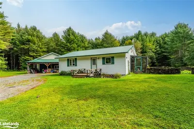 1235 UFFINGTON Road, Bracebridge, ON P1L 1X1