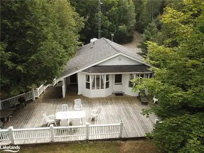 4431 KAWAGAMA LAKE Road, Algonquin Highlands, ON P0A 1E0
