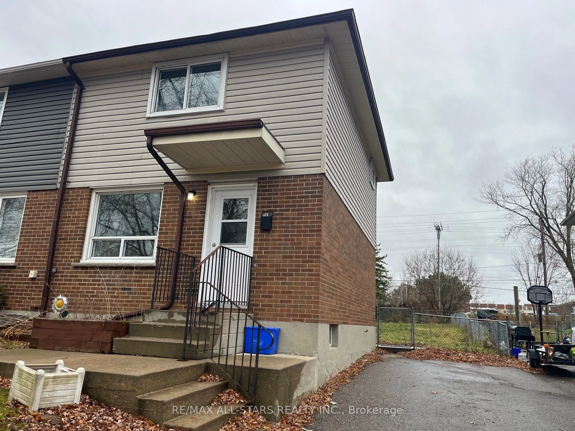55 Maryknoll Avenue, Kawartha Lakes, On K9v 1a7