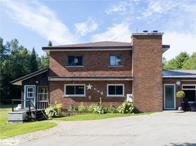 2916 HIGHWAY 118E, Bracebridge, ON, P1L 1X1