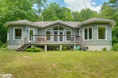 1153 ECHO LAKE Road, Lake of Bays, ON P0B 1A0