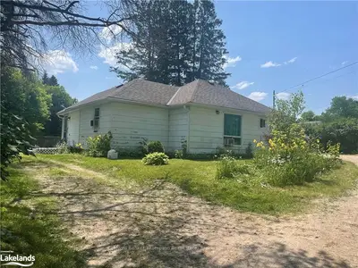 450 HIGH Street, Burk's Falls, ON P0A 1C0