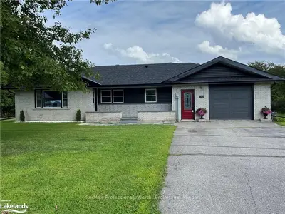 182 Bobcaygeon Road, Minden Hills, ON K0M 2K0