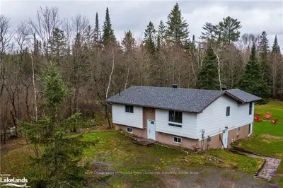 104 ETWELL Road, Huntsville, ON P1H 2J2