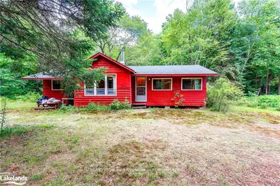 1023 COLONY Trail, Lake of Bays, ON P1L 1X3
