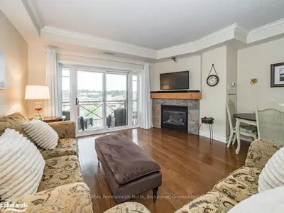 110 STEAMSHIP BAY Road 405, Gravenhurst, ON P1P 1Z9