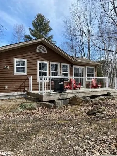 1052 RAT BAY Road 107-6, Lake of Bays, ON P1H 2J6