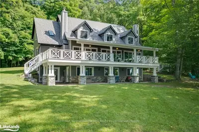 570 BIG, Huntsville, ON, P0A 1R0