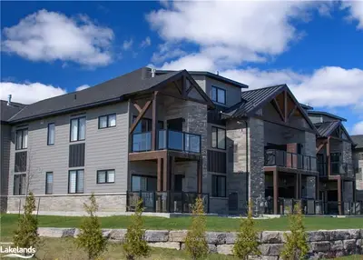 21 BECKWITH Lane 104, Blue Mountains, ON L9Y 3B6