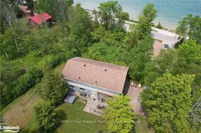 8 HILLY Lane, Saugeen Shores, ON N0H 2C6