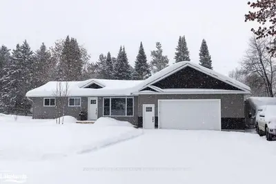314 RAVENSGLEN Crescent, Huntsville, ON P1H 1L6