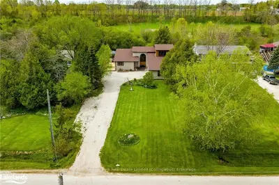 296 Lakeshore Road N, Meaford, On N4l 1w5